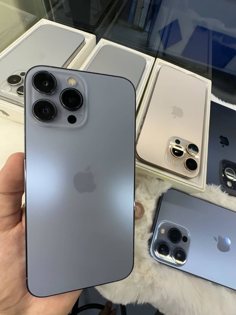 iPhone 13 PRO MAX 3