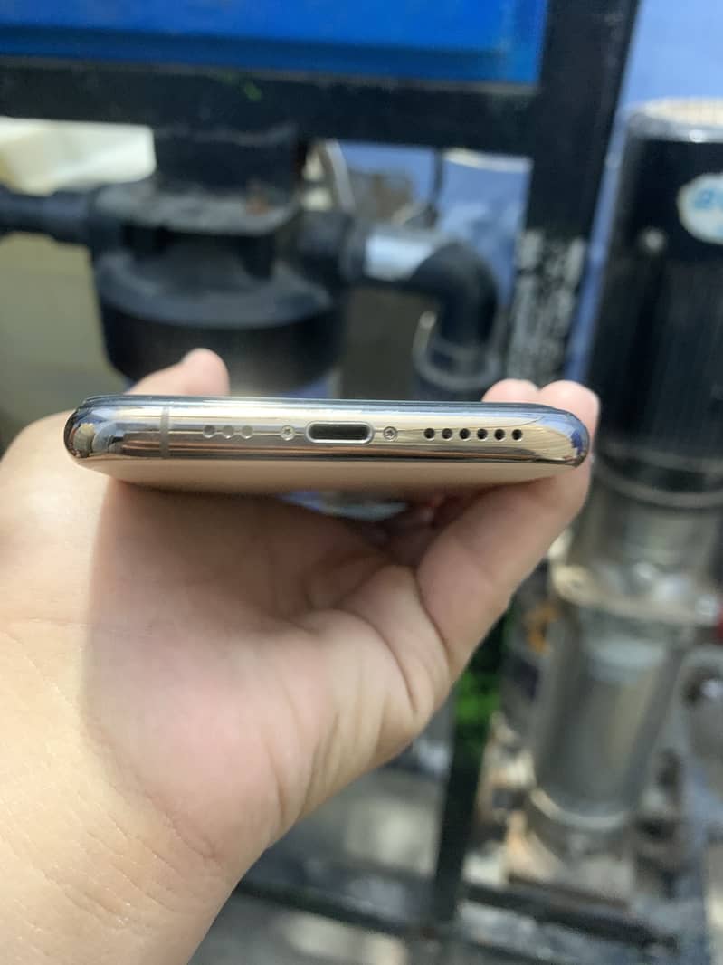 Apple iPhone 11 Pro 0