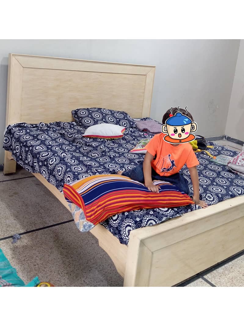 Bed King size 1