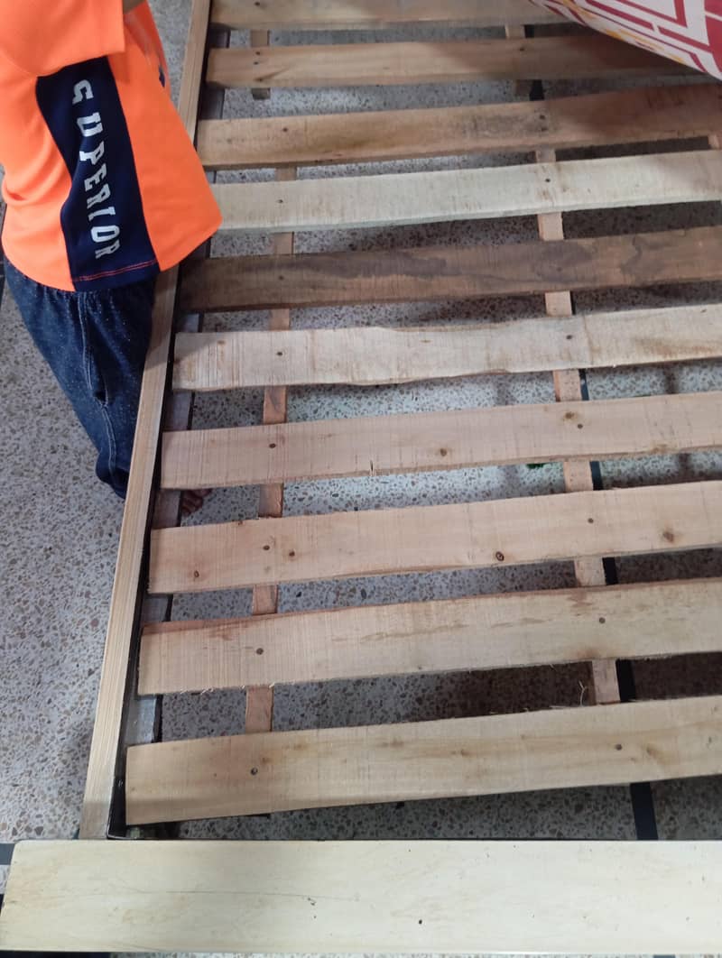 Bed King size 3