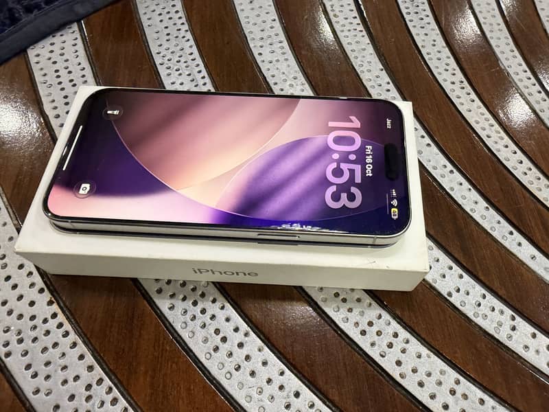 Apple iPhone 15 Pro Max 1