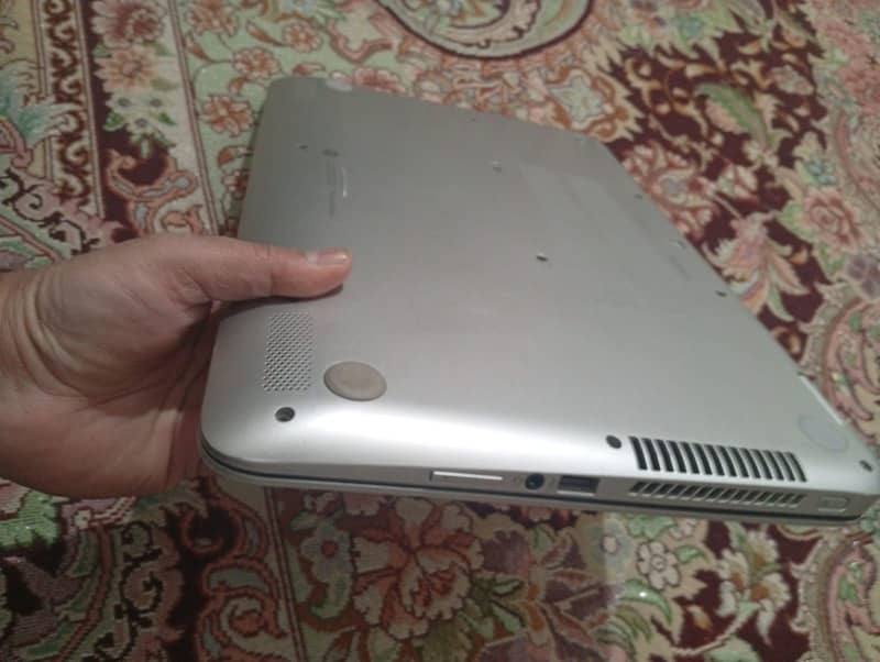 hp laptop 4