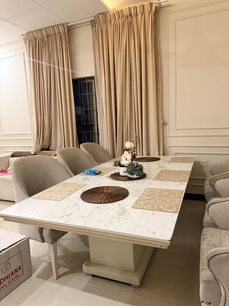 8 seater dining table 0