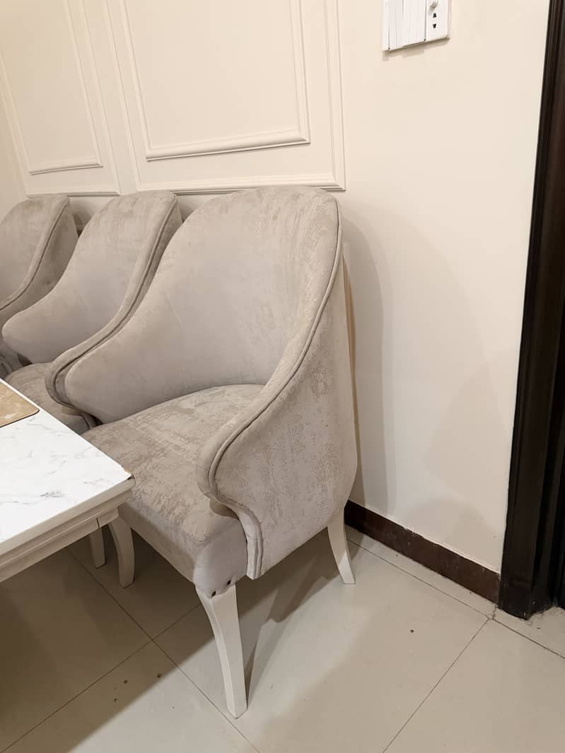 8 seater dining table 1
