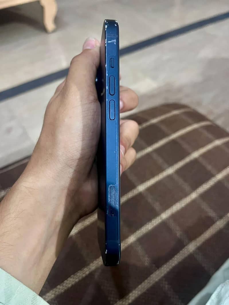 Apple iPhone 14 2