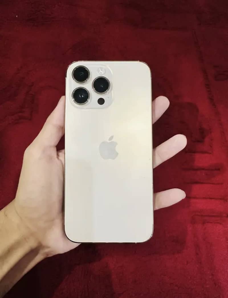 Apple iPhone 14 Pro Max 4