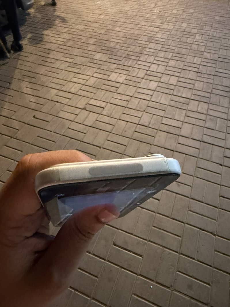 Apple iPhone 17 Pro Max 5