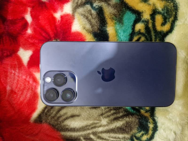 Apple iPhone 14 Pro Max 0