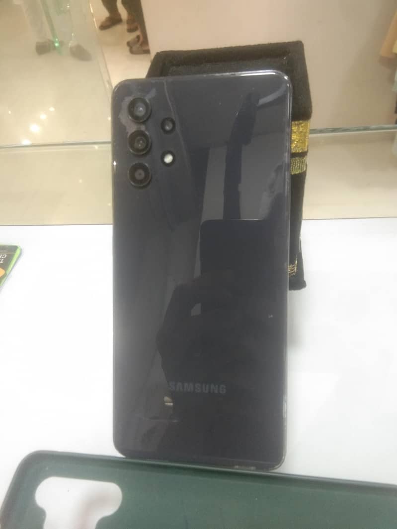 Samsung Mobile A32 8