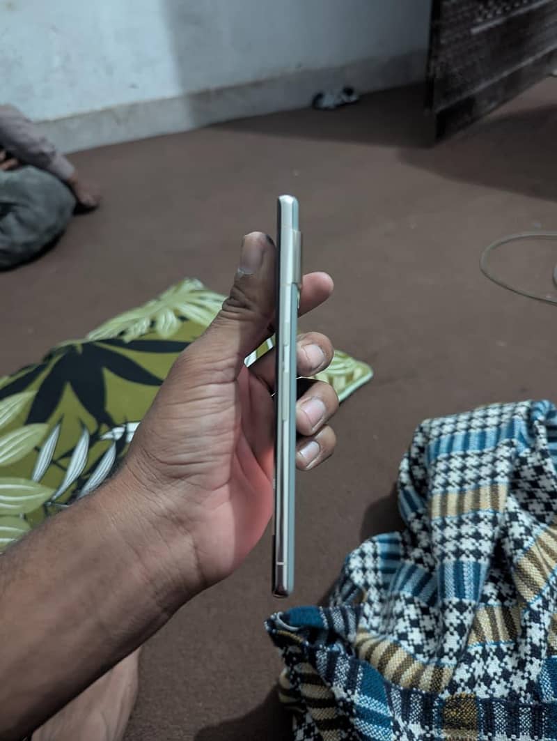 Google Pixel 7 Pro 8
