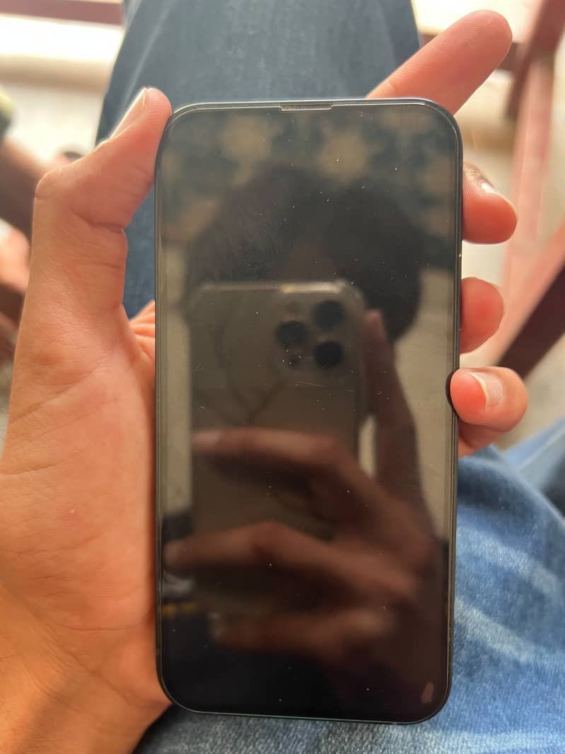 Apple iPhone 13 6