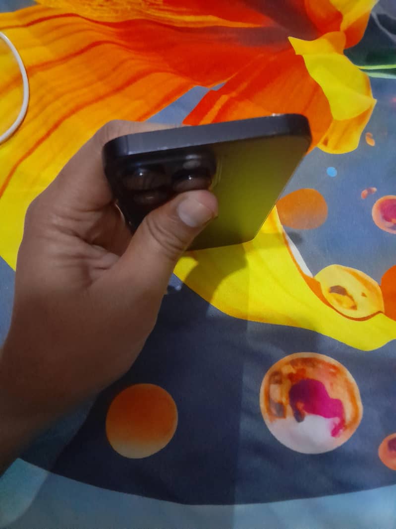 Apple iPhone 14 Pro Max 3