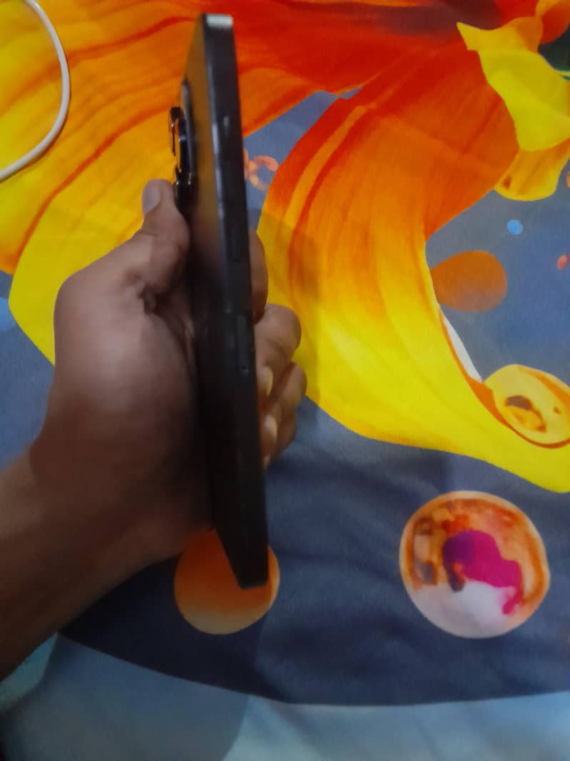 Apple iPhone 14 Pro Max 4