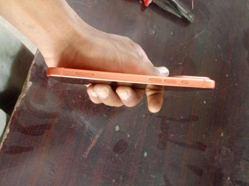 Apple iPhone XR 5