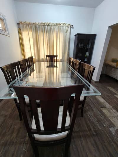 8 chairs dinning table