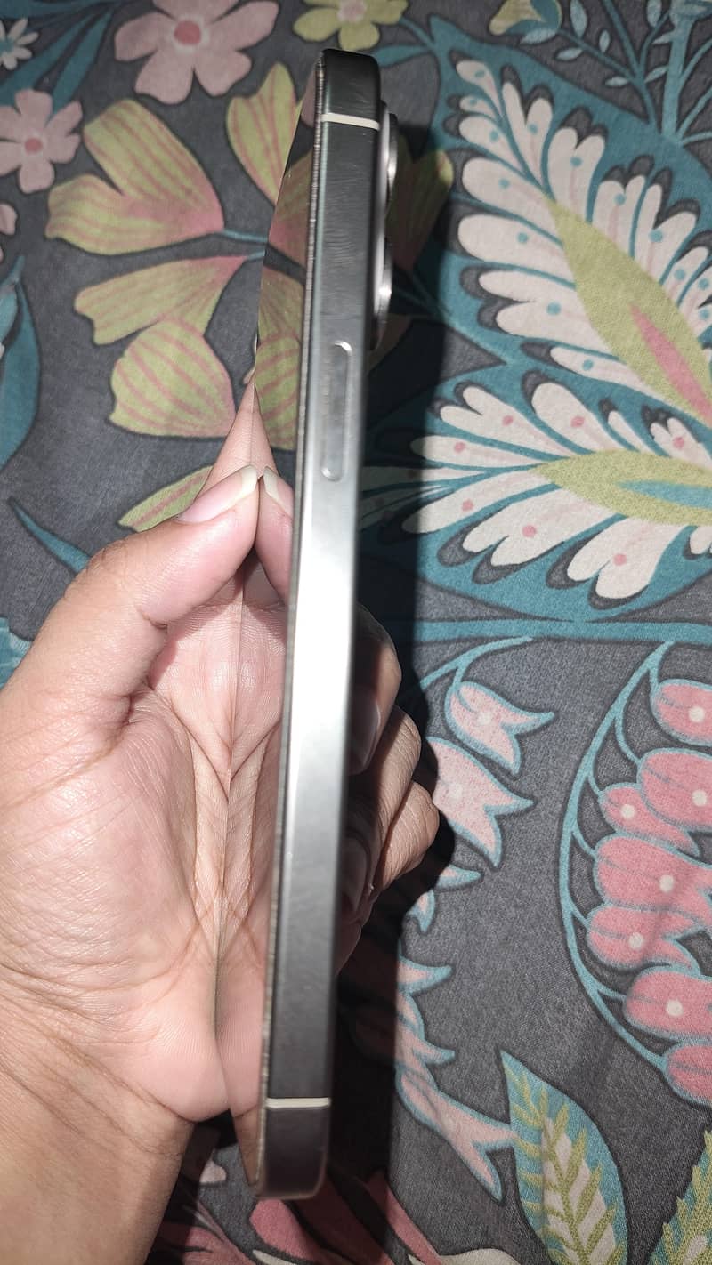 Apple iPhone 15 plus 1