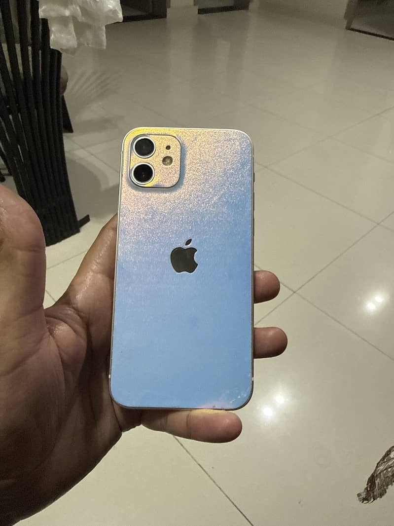 Apple iPhone 12 1