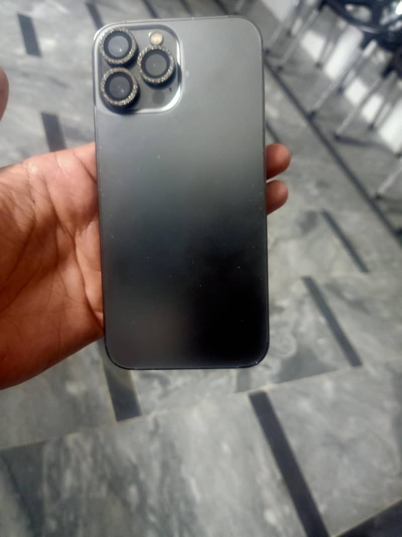 Apple iPhone 13 Pro Max 0