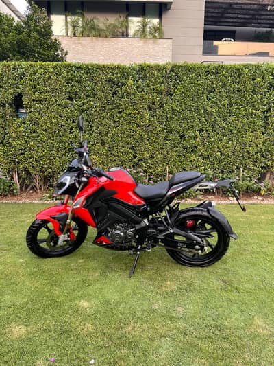 Title: Benelli 180S 2026 – Only 300 KM Driven – Brand New Condition