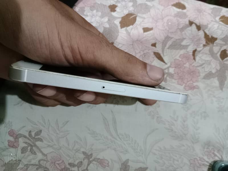 Apple iPhone 5s 3