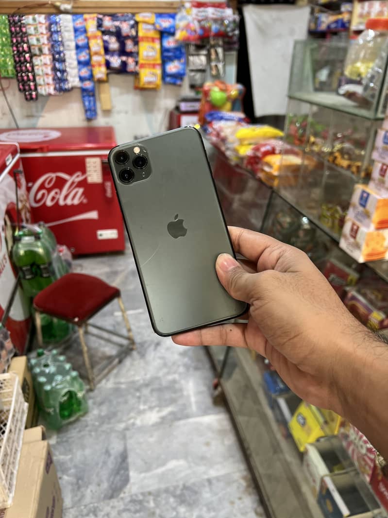 Apple iPhone 11 Pro Max 1