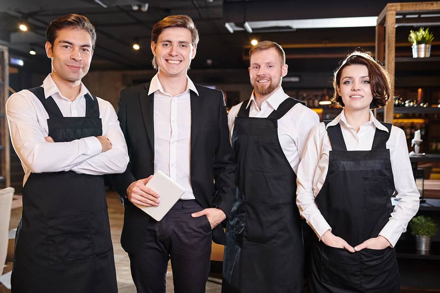 Restaurant staff 0