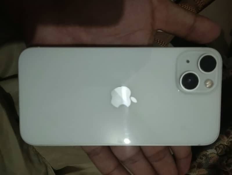 Apple iPhone 13 5