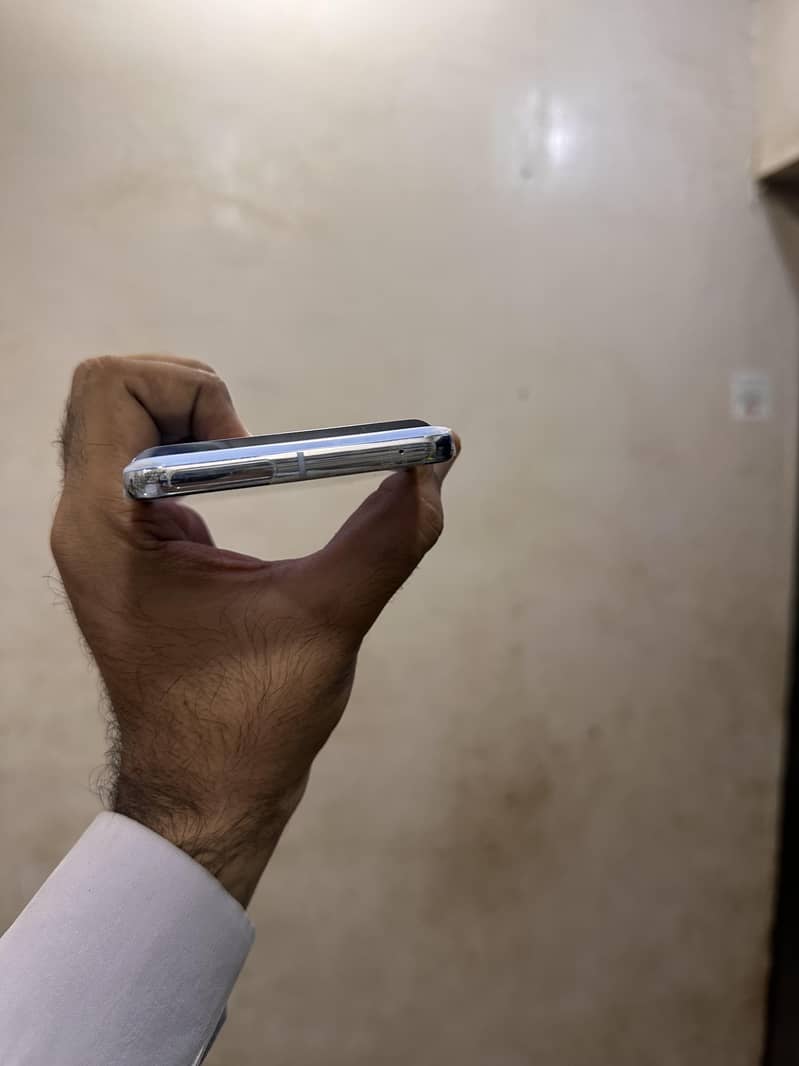 Google Pixel 8 Pro 6