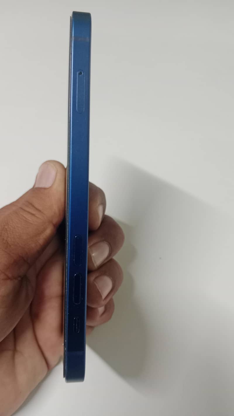 Apple iPhone 12 ( 03089310982) 0
