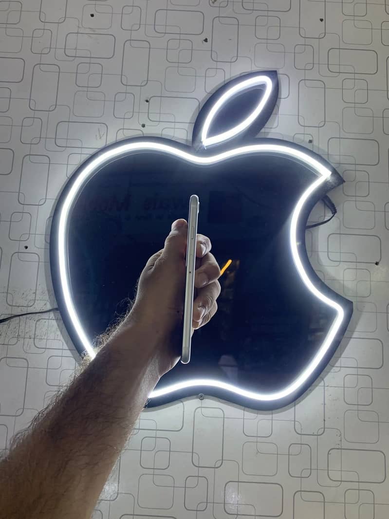 Apple iPhone SE 2