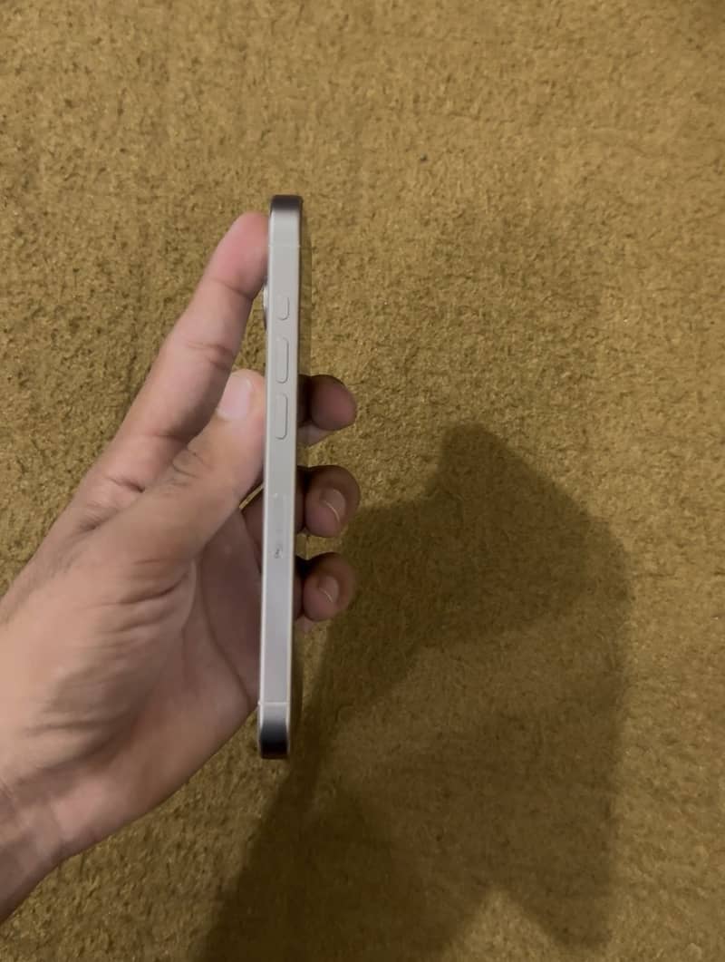 Apple iPhone 15 Pro 1