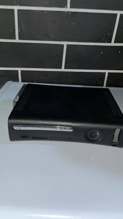 Xbox 360 250gb condition 10/9  03021424799