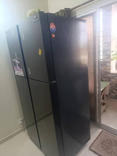 Dowlance Ac/DC inverter Refrigerator