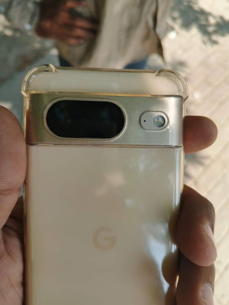 Google Pixel 8 1