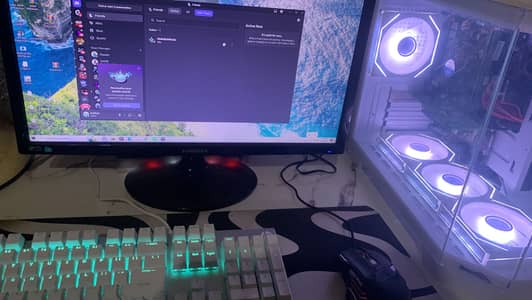 White gaming pc build