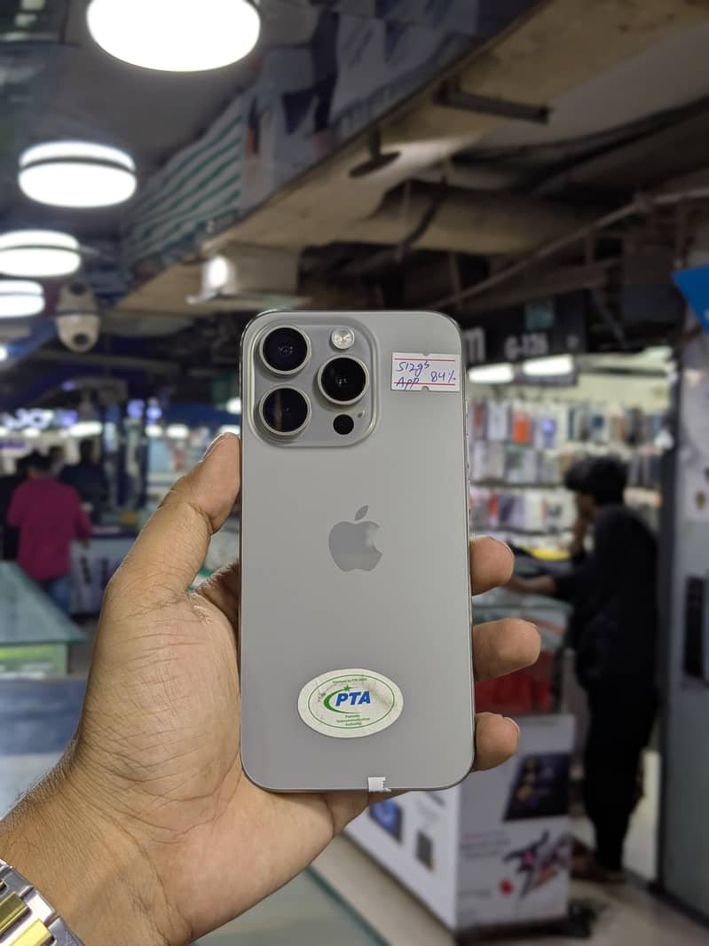Apple iPhone 15 Pro 0