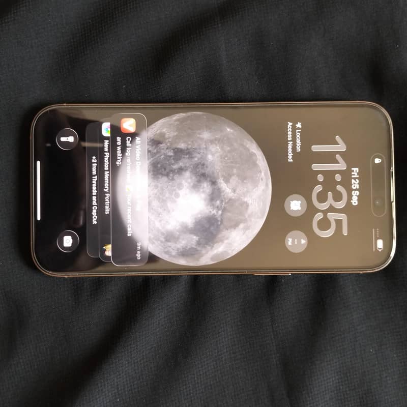 Apple iPhone 16 Pro Max 2