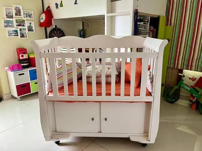 Baby cots