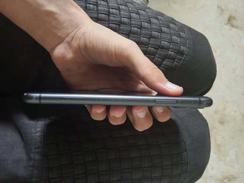 Apple iPhone 11 2