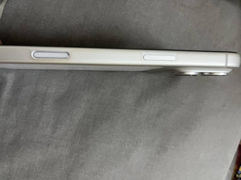 Apple iPhone 17 Pro Max 0