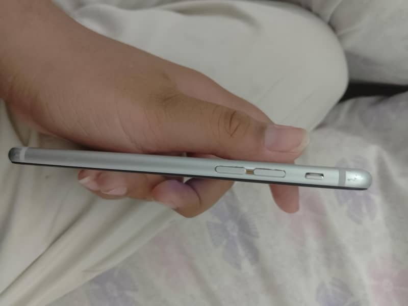 Apple iPhone 6S 2