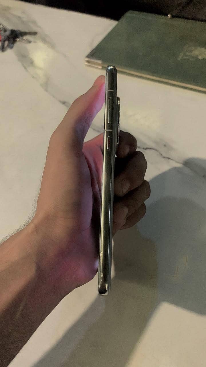 Huawei Mate 50 4