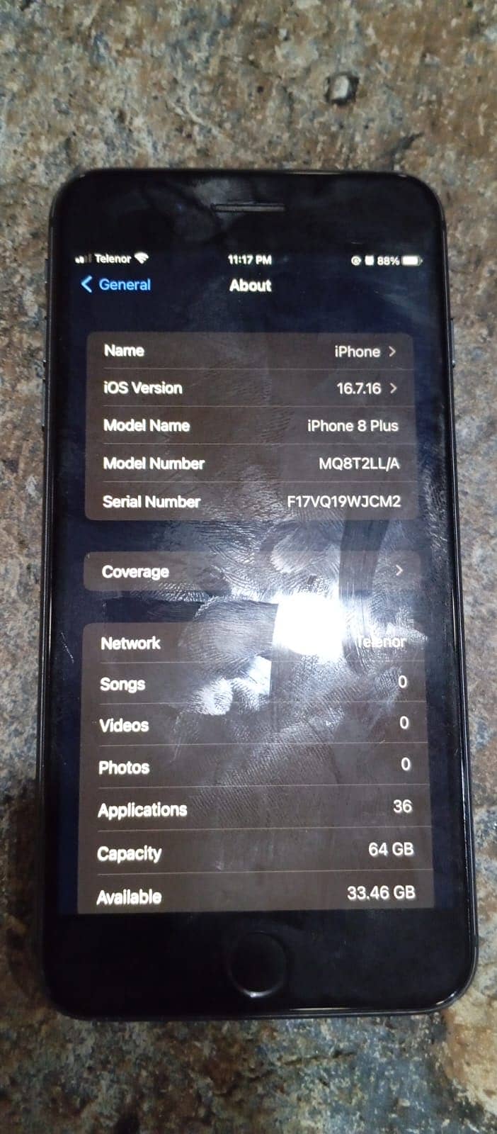 Apple iPhone 8 Plus 3