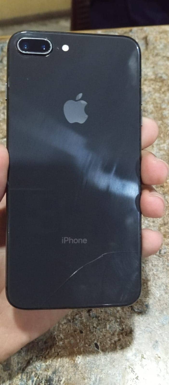 Apple iPhone 8 Plus 4