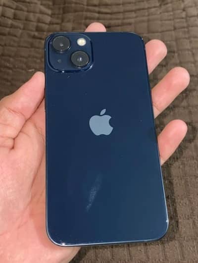 Apple iPhone 13