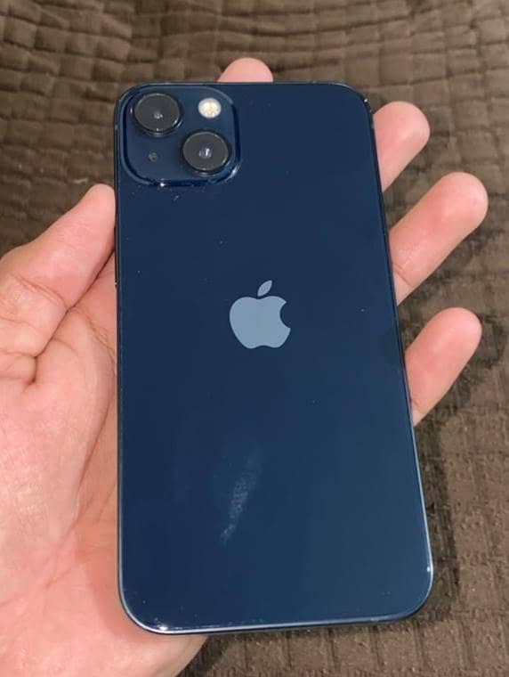 Apple iPhone 13 0