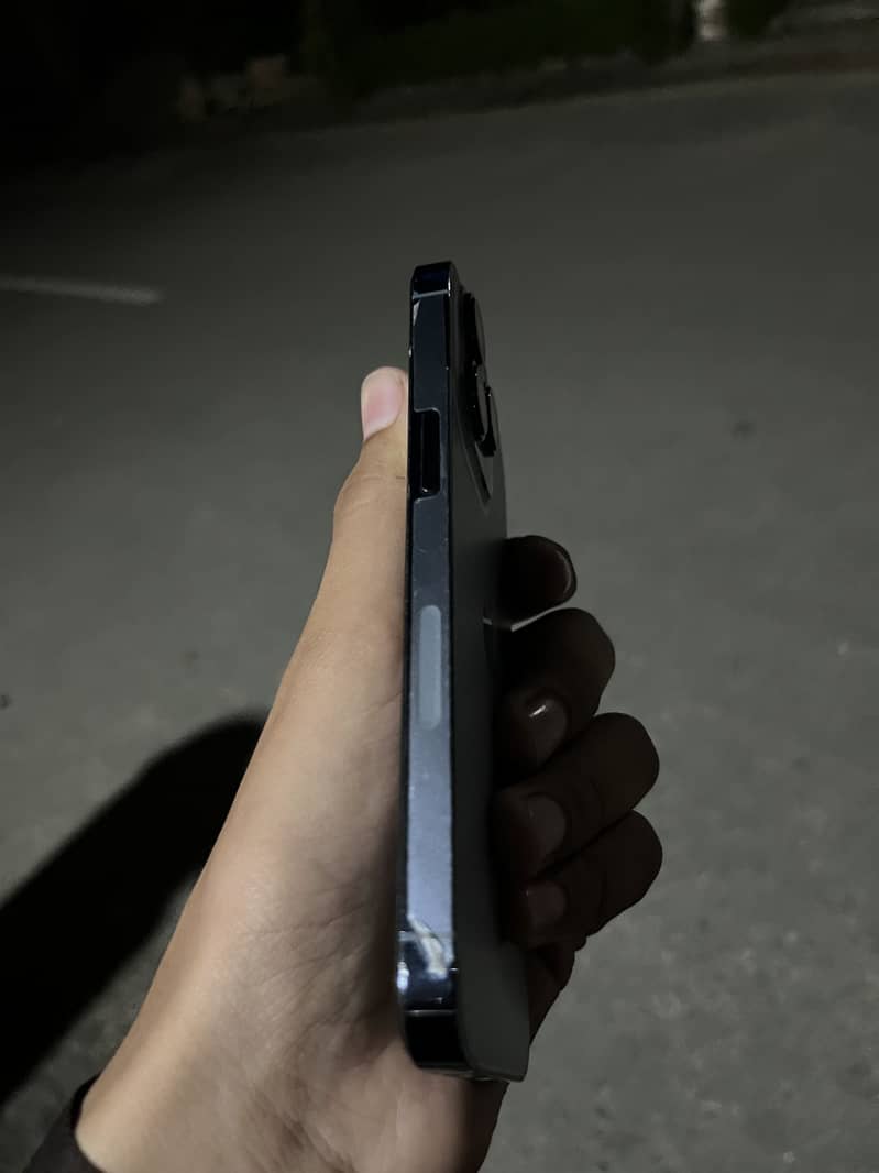 Apple iPhone 13 Pro 0
