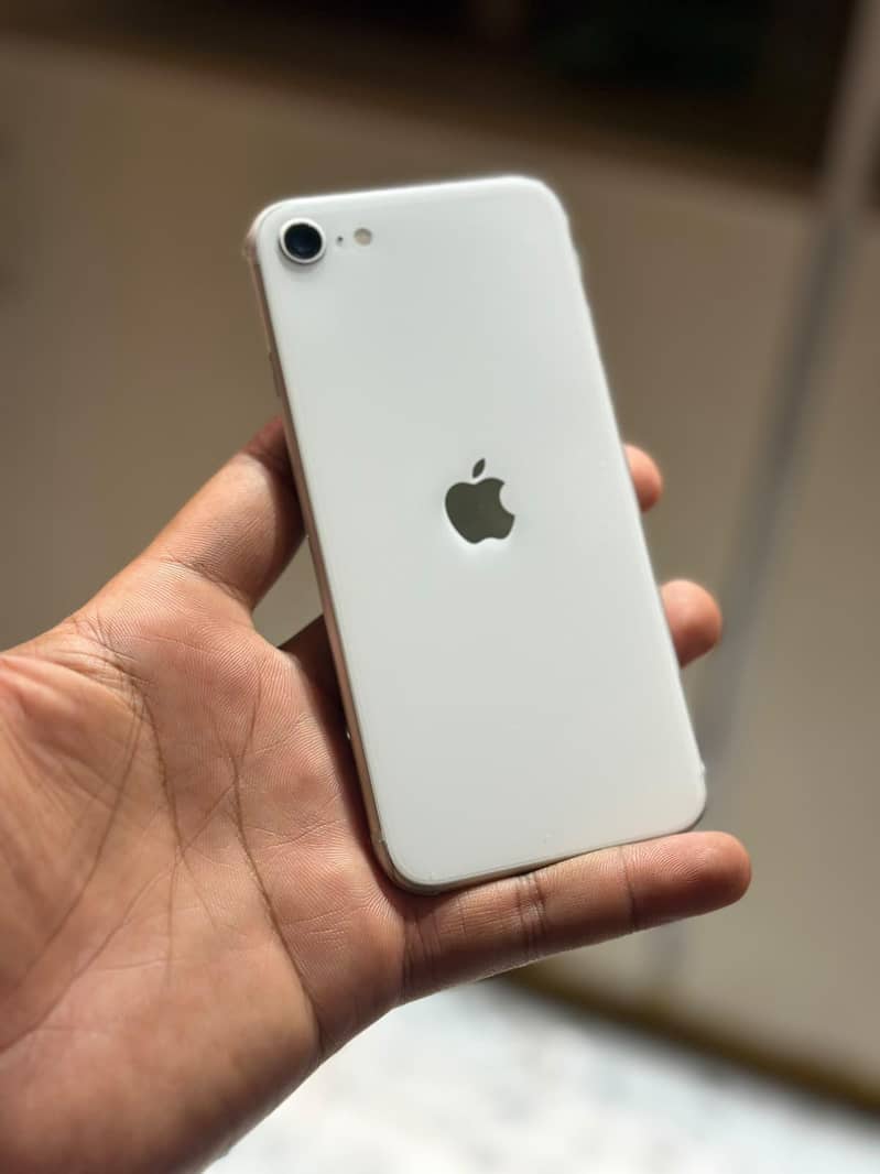Apple iPhone SE 0