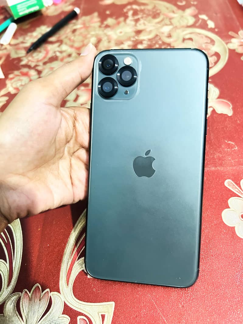 Apple iPhone 11 Pro Max 0
