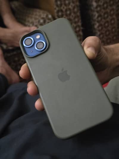 Apple iPhone 13